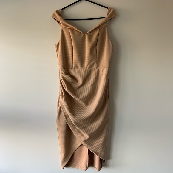 Showpo Take a Picture Dress - Picture 3 of 6